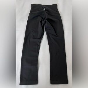Womens Lululemon Crop Leggings Sz 4‎ Black High Rise Logo 22" Inseam Yoga Pants